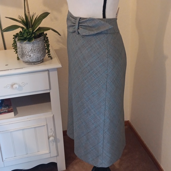 Dana Buchman Plaid Straight Skirt - Picture 4 of 9
